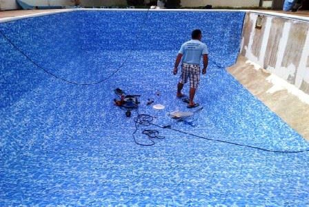 Installing a new swimming pool Liner